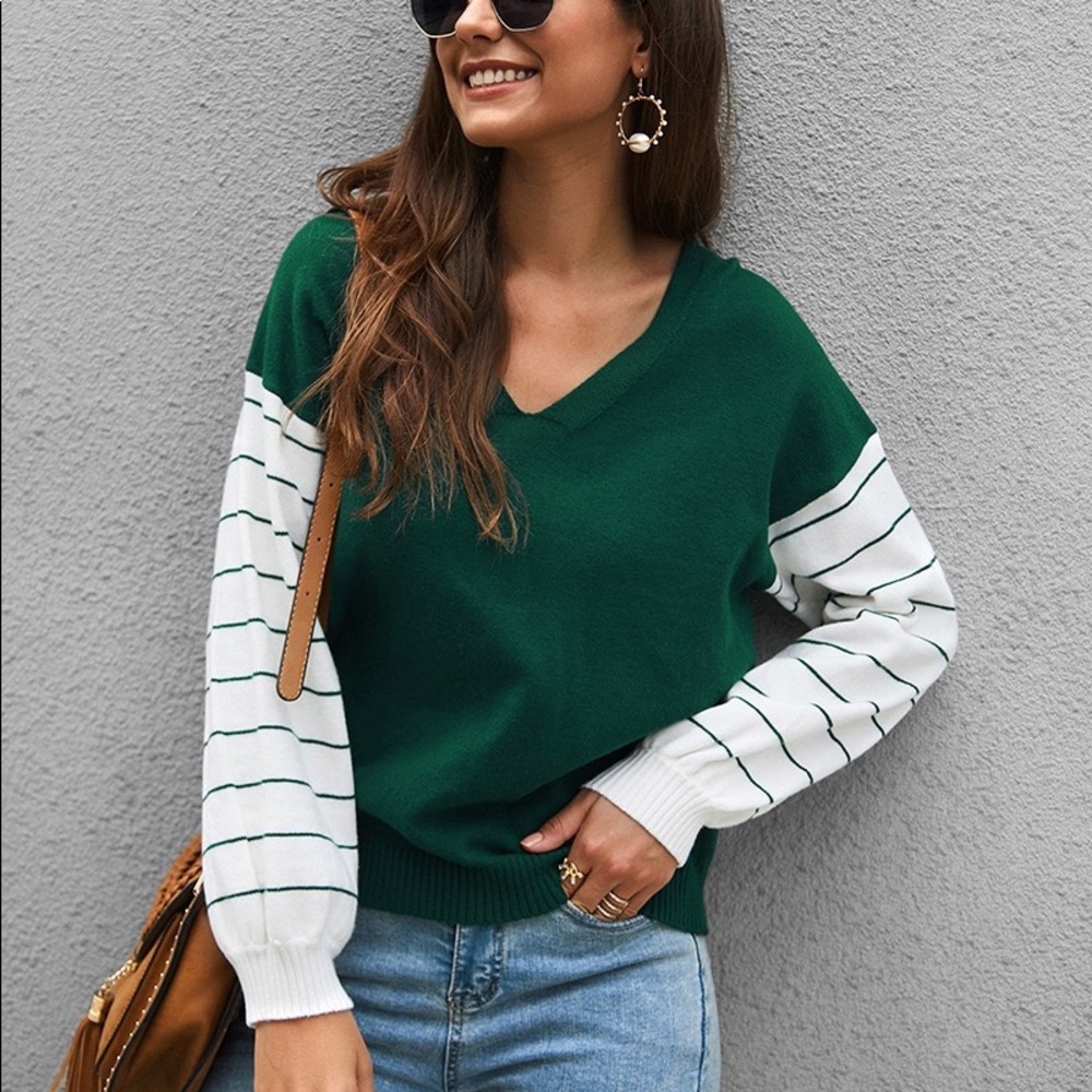 🆕🌼V Neck Long Sleeve Sweater Forest - Picture 3 of 8